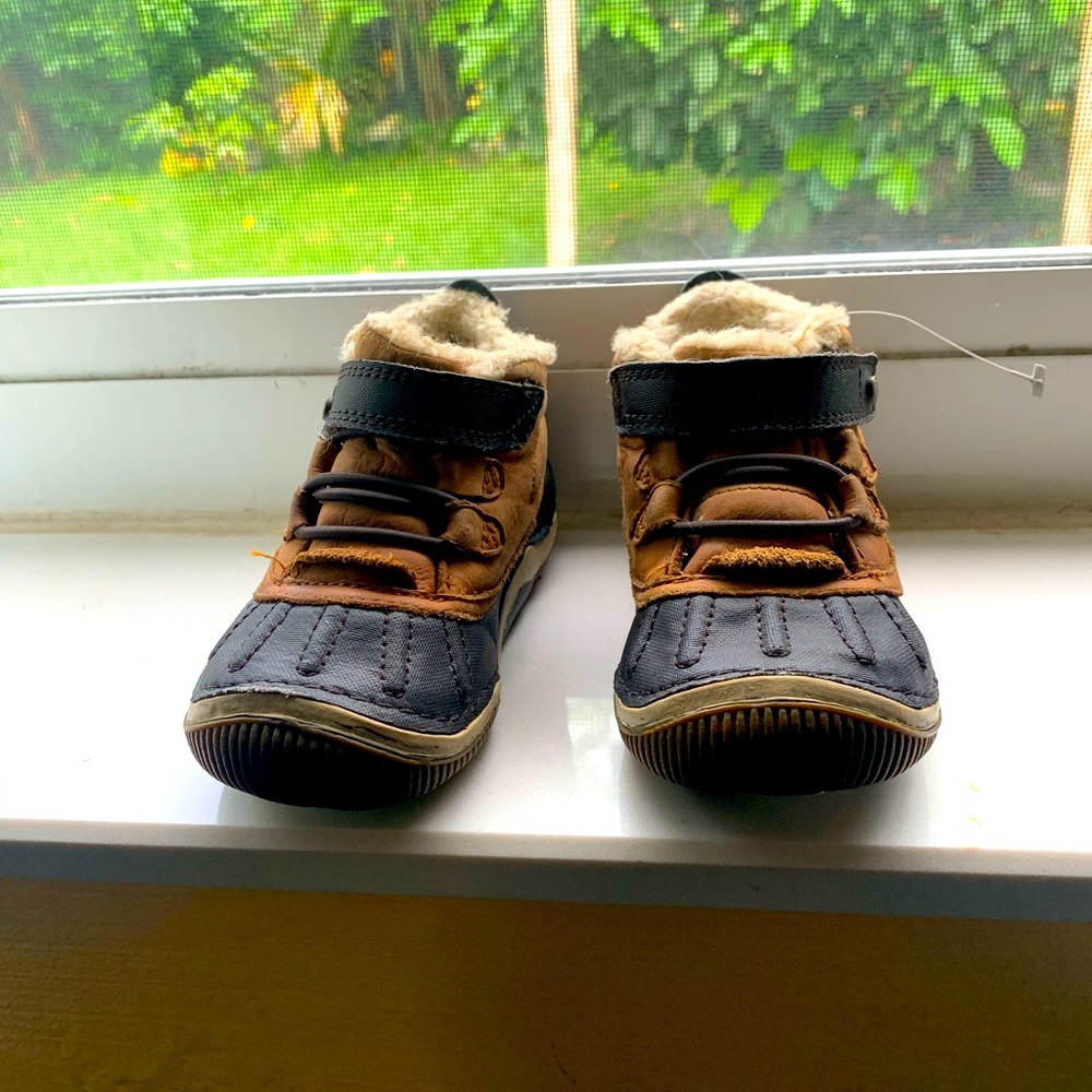Carters brand boots